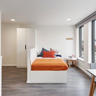 Silver Studio - Image 2